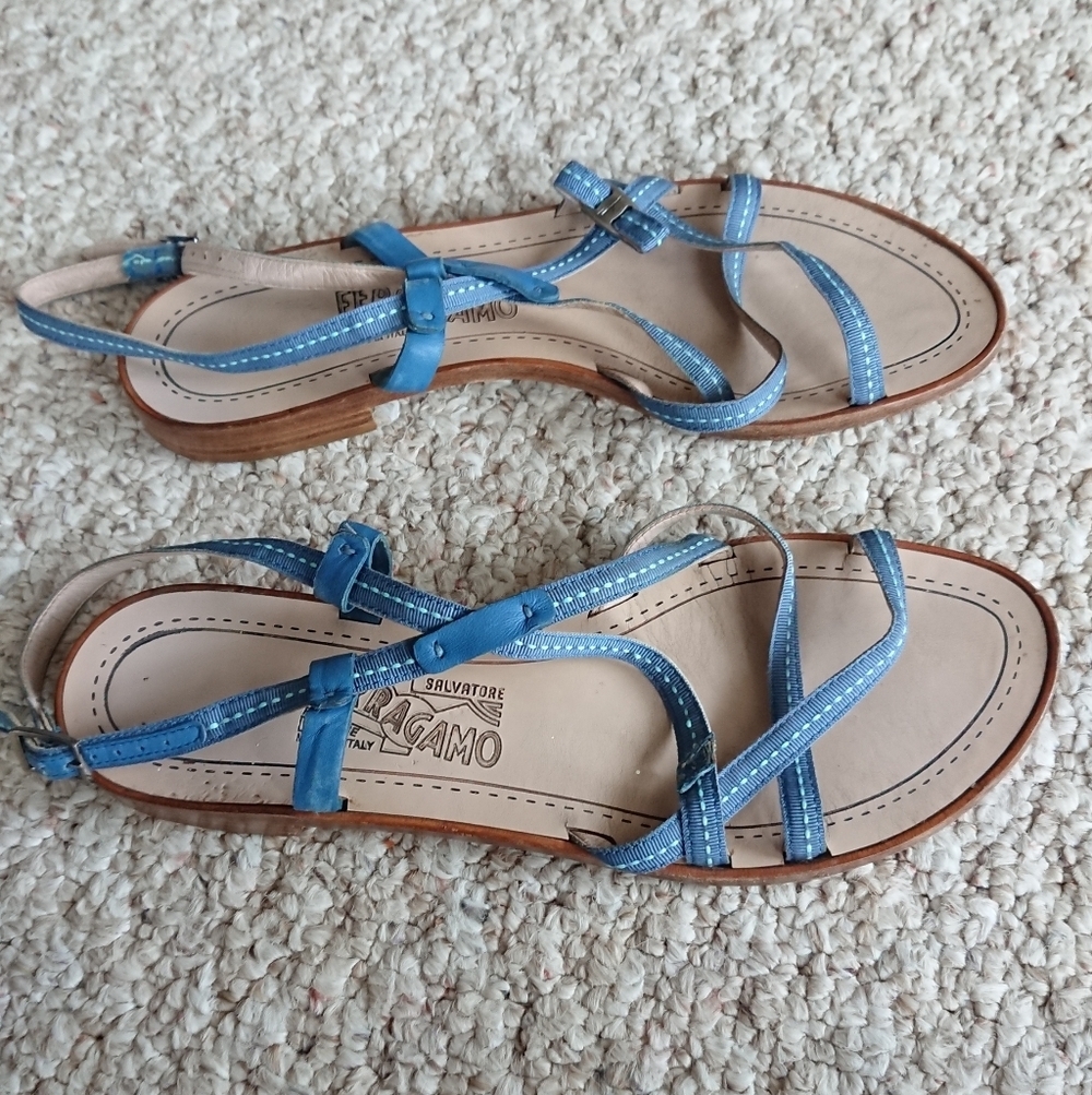 Salvatore Ferragamo Blue Leather T-Strap Flat Sandals size 6.5